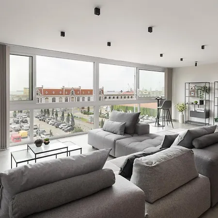 Az Premium Suite- 106 *